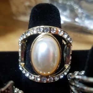 Radiating Riches - Gold